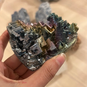 Bismuth heart