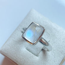 Load image into Gallery viewer, Rainbow Moonstone Small Rectangle Ring - US 8
