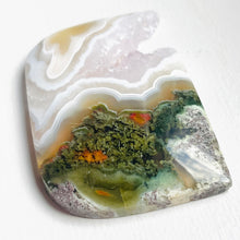 Load image into Gallery viewer, Rare Landscape Agate with Blue Lace Banding
