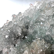 Load image into Gallery viewer, Shangaan Quartz - South Africa
