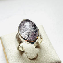 Load image into Gallery viewer, Garden Quartz Medium Elipse Ring - US 6.5
