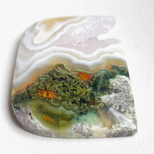 Load image into Gallery viewer, Rare Landscape Agate with Blue Lace Banding
