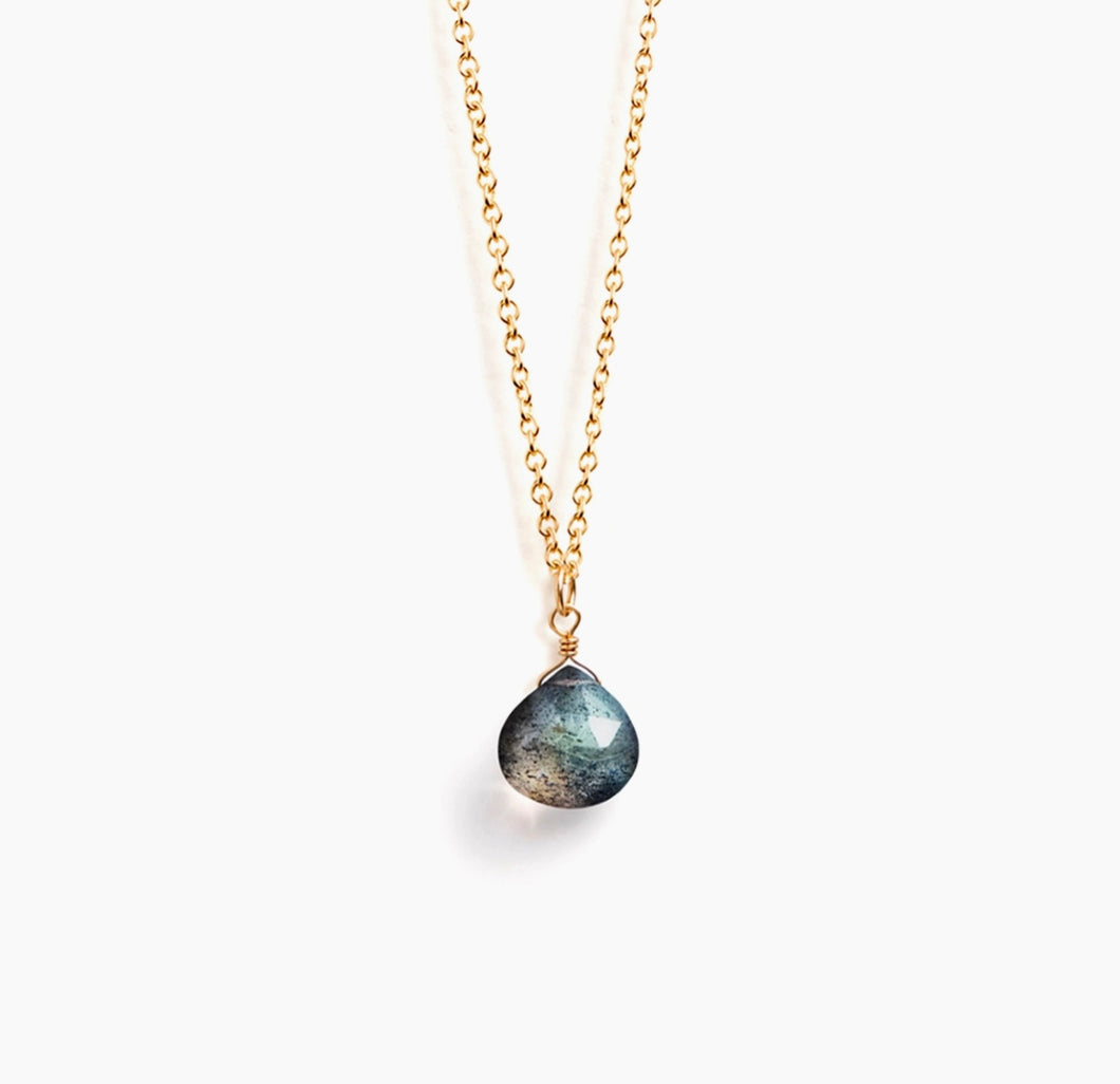 Wanderlust Life - Labradorite Pendant Gold Neclkace