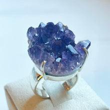 Load image into Gallery viewer, Amethyst Rough Large Four-Prong-Set Ring - US 8
