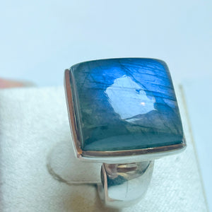 Labradorite Medium Square Ring - US 8