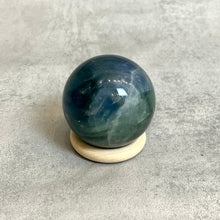 Load image into Gallery viewer, Fluorite Sphere L (6cm)
