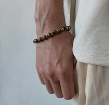 Load image into Gallery viewer, Xander Kostroma - Men’s Bracelet Tigers Eye
