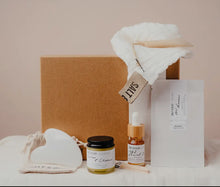 Load image into Gallery viewer, Salt &amp; Clay - Brightening Facial Kit
