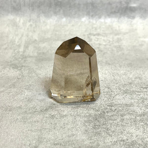 Natural Citrine Point (6x5x3cm)