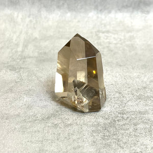 Natural Citrine Point (6x5x3cm)